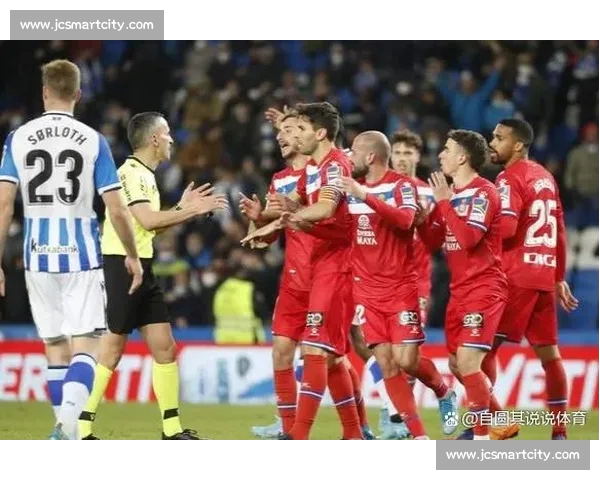 最新联赛积分榜分析：各队表现评析与排名走势预测